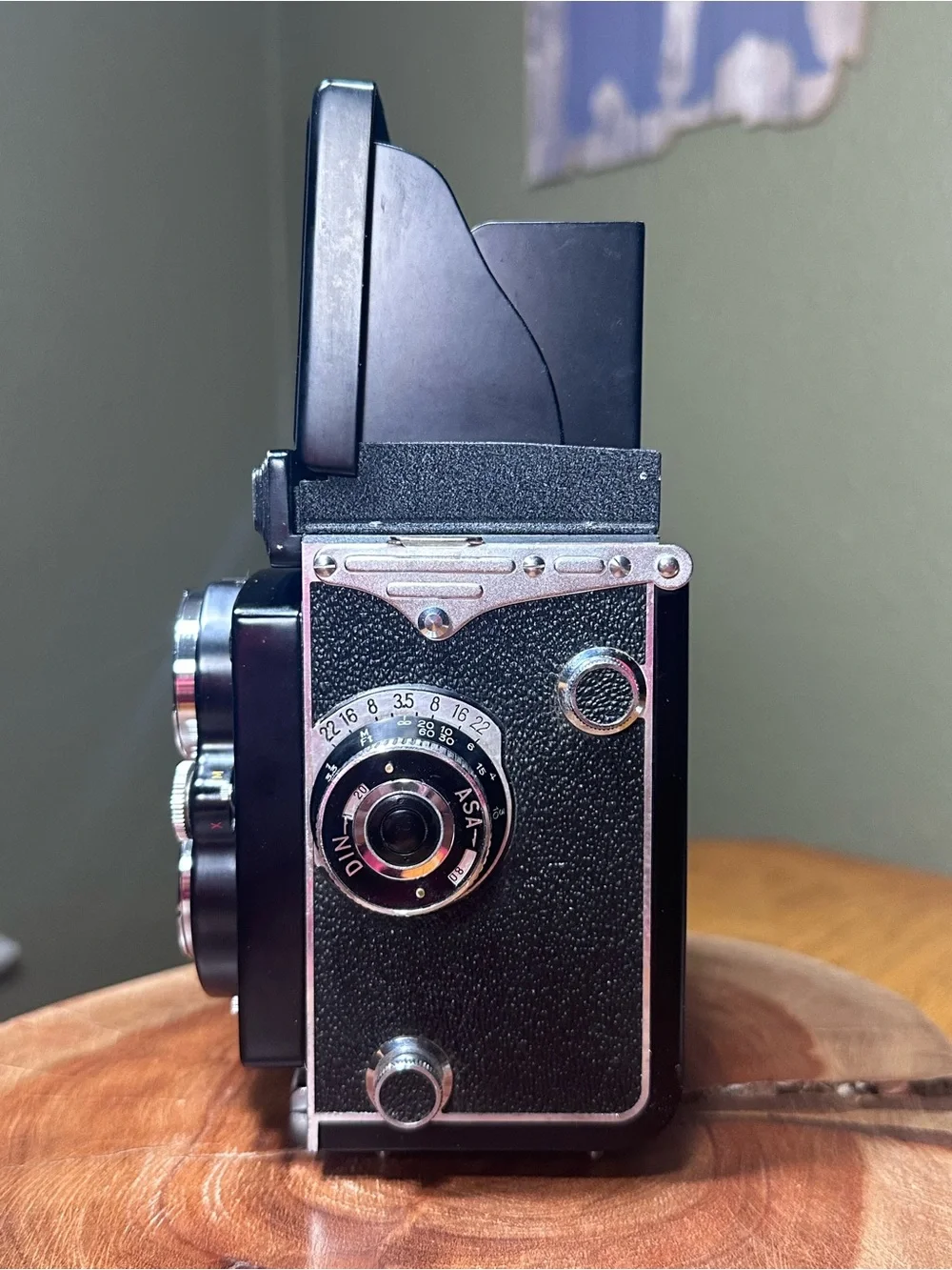 1967 Yashica-Mat TLR Film Camera - USDA HISTORY & MYSTERY KODAK FILM